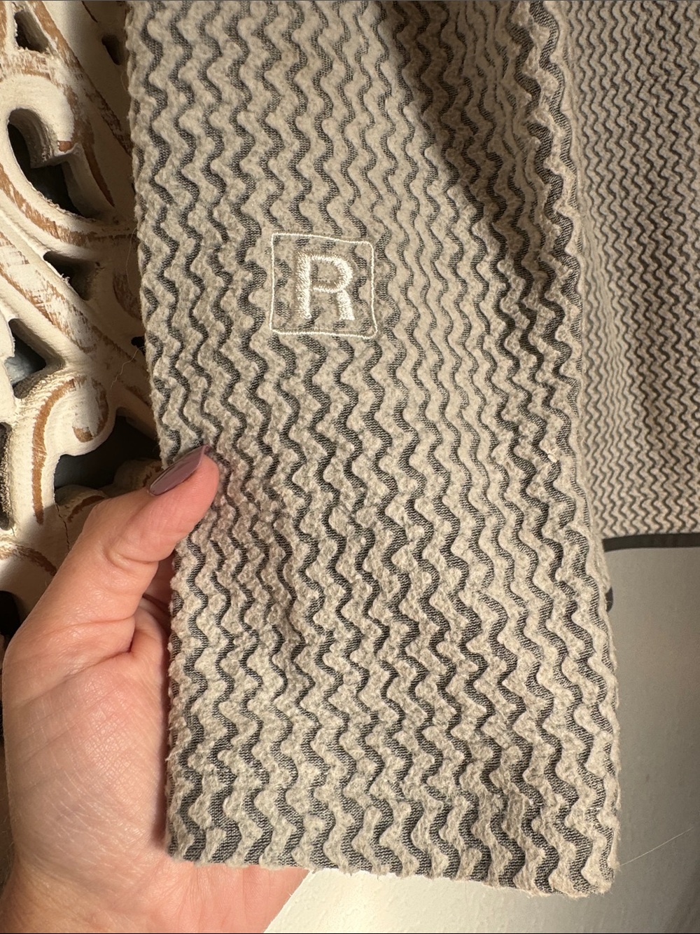 Patagonia Cream and Gray Half-Zip Fleece Pullover - Picture 5 of 10